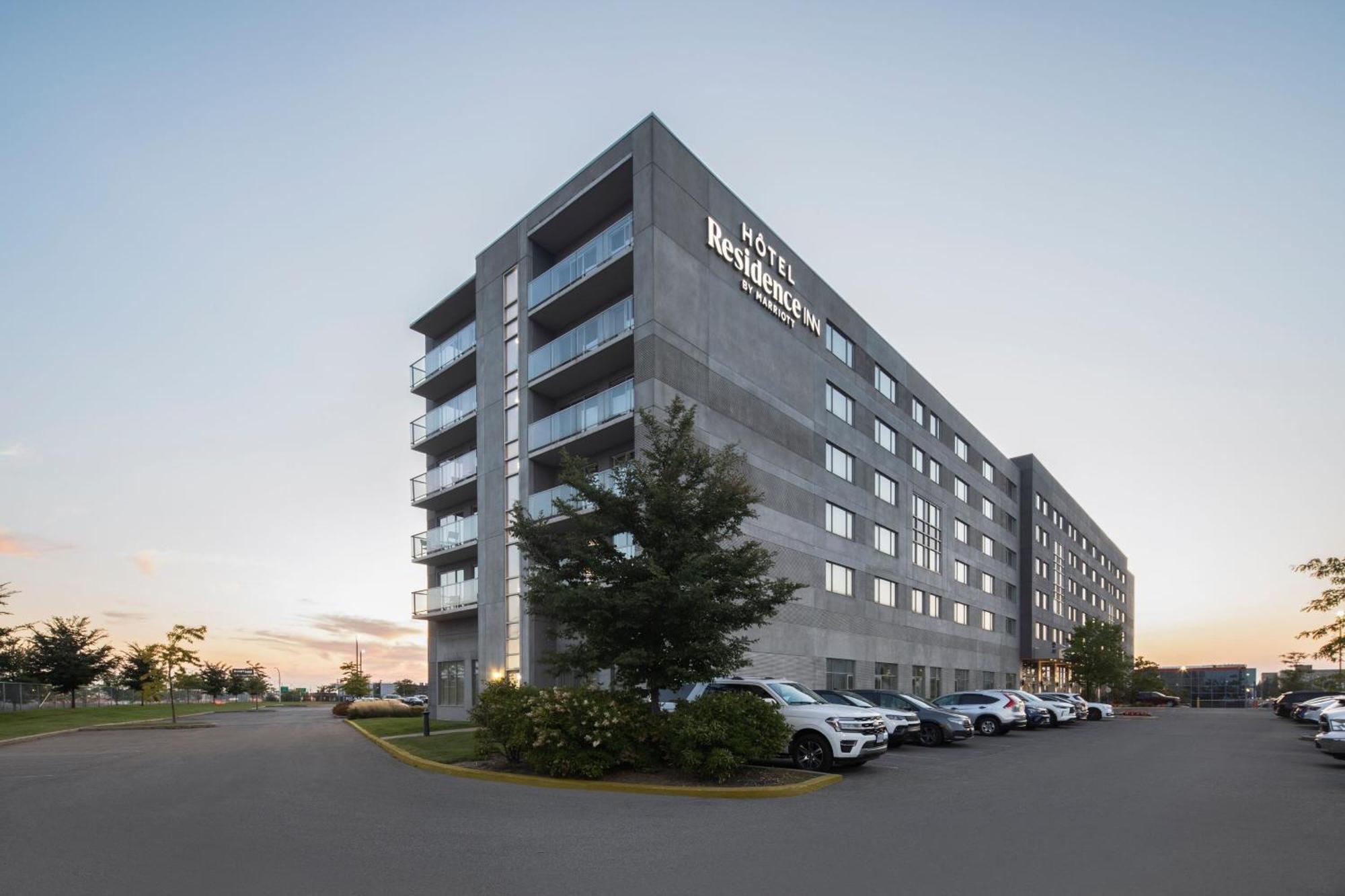 דורבאל Residence Inn By Marriott Montreal Airport מראה חיצוני תמונה