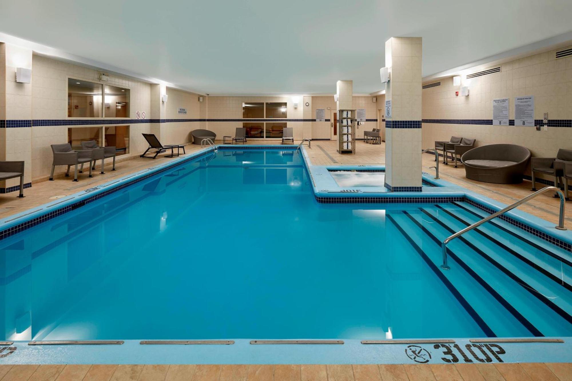 דורבאל Residence Inn By Marriott Montreal Airport מראה חיצוני תמונה