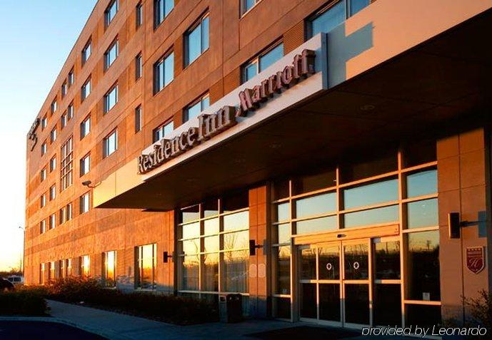 דורבאל Residence Inn By Marriott Montreal Airport מראה חיצוני תמונה