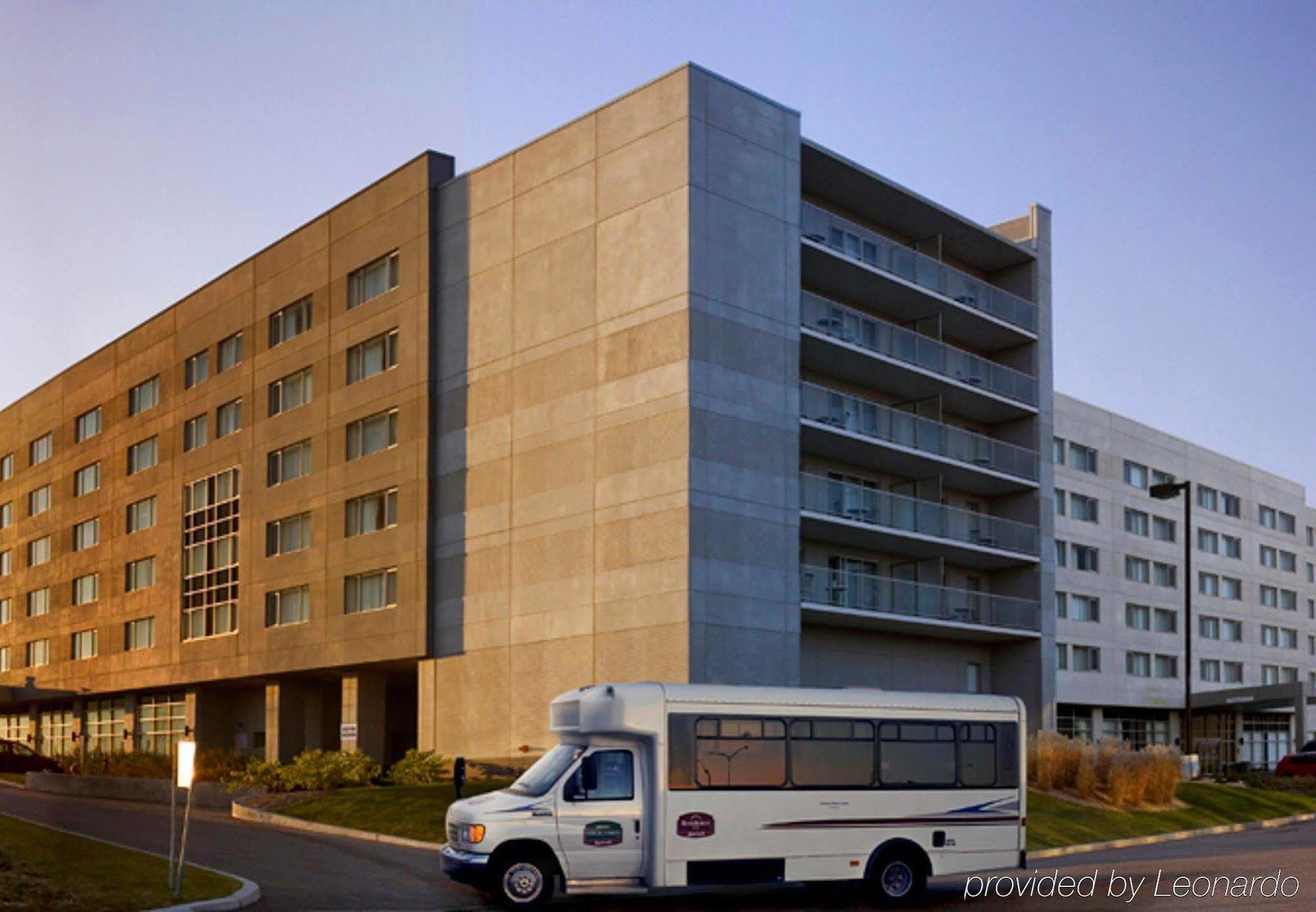 דורבאל Residence Inn By Marriott Montreal Airport מראה חיצוני תמונה